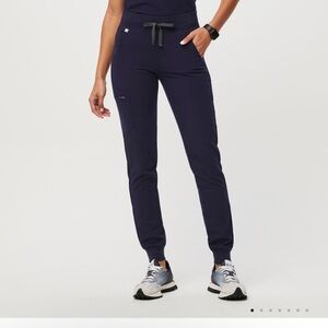 Figs large petite navy joggers